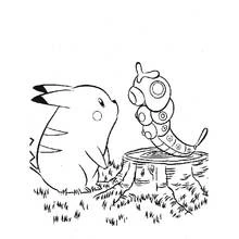Dibujo de Pikachu frente a una oruga Pokémon sobre un tronco para colorear Dibujo de Pikachu frente a una oruga Pokémon sobre un tronco para colorear