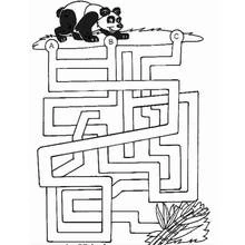 Dibujo de Laberinto del panda hacia el bambú para colorear