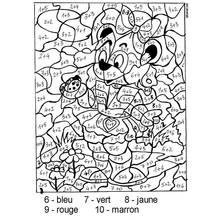 Dibujo de Oso rodeado de flores y una mariquita para colorear
