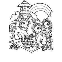 Dibujo de My Little Pony de picnic con tres ponis para colorear