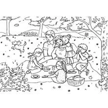 Dibujo de Familia de picnic bajo los árboles para colorear
