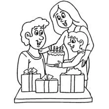 Dibujo de Familia celebrando un cumpleaños con pastel y regalos para colorear