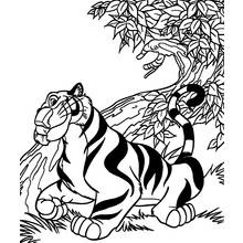 Dibujo de Rajah el tigre sentado bajo un árbol para colorear