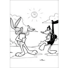Dibujo de Bugs Bunny saludando a Daffy Duck al aire libre para colorear