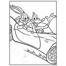 Dibujo de Bugs Bunny y Daffy Duck conduciendo un coche de carreras para colorear