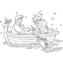 Dibujo de Príncipe Eric remando en un bote con Ariel para colorear Dibujo de Príncipe Eric remando en un bote con Ariel para colorear